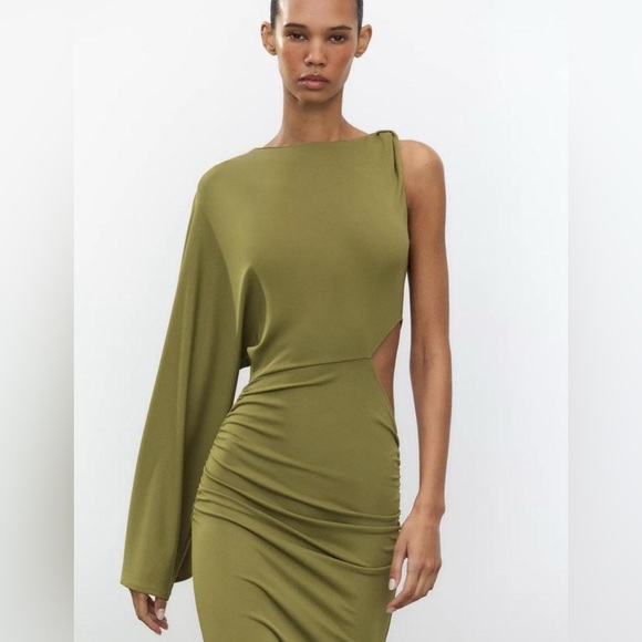 🔥🔥Zara cut out midi dress - Picture 3 of 11